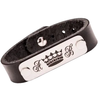 Кожаный браслет с табличкой