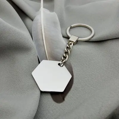 Брелок шестиугольный серебристый