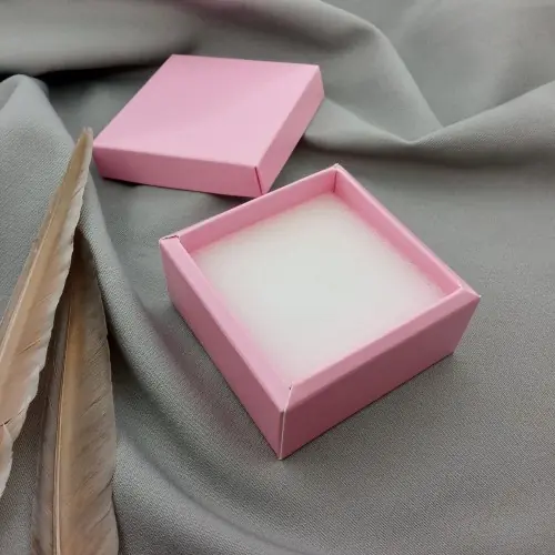 Коробочка картонная