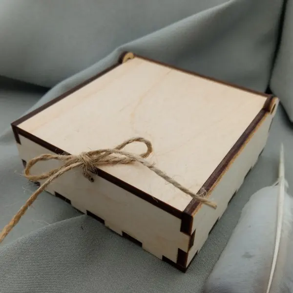 Коробочка деревянная большая