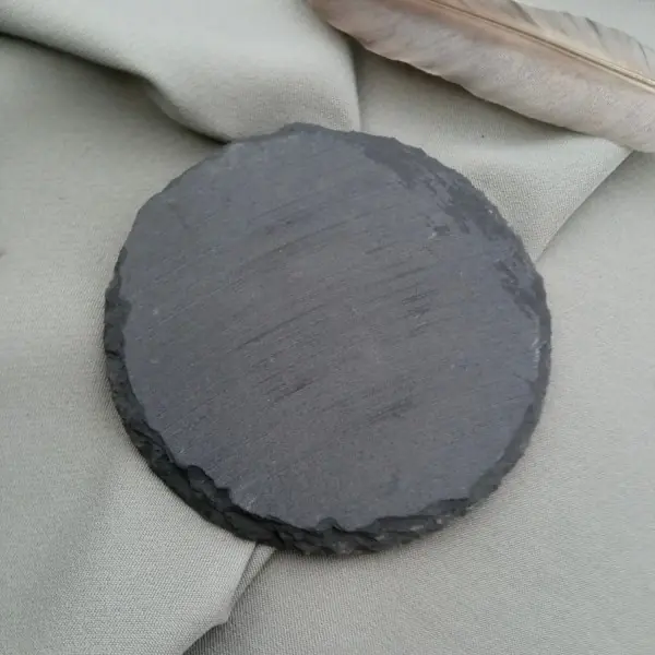 Сланцевый костер (подставка под чашку)