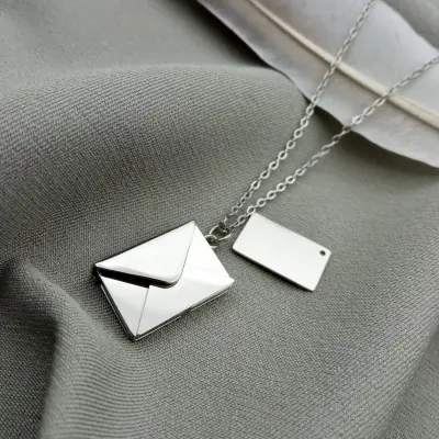 Кулон конверт серебристый