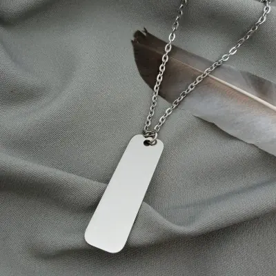 Кулон вертикальный серебристый