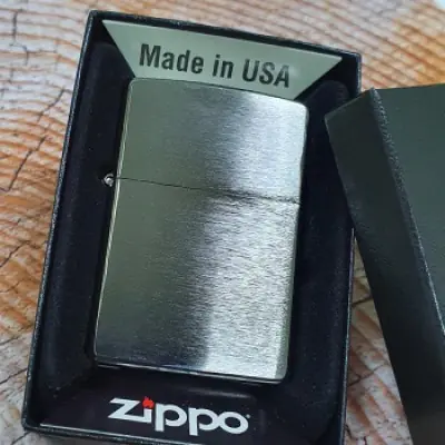 ZIPPO Brushed Chrome 200 зажигалка